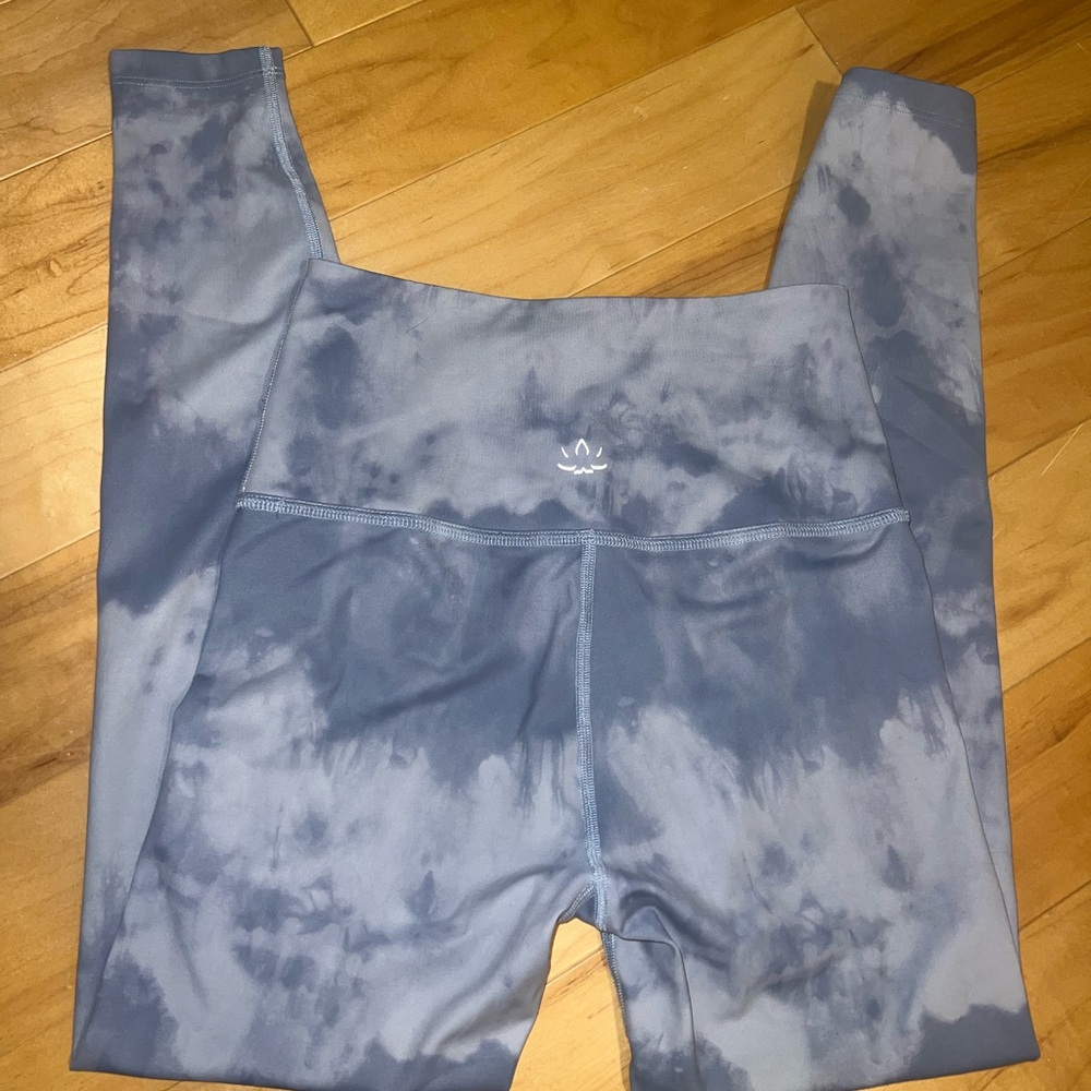Beyond Yoga 25” inseam high waisted leggings